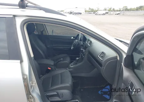 2013 Volkswagen Jetta Sportwagen 2.0L Tdi z USA, uszkodzony, nr VIN 3VWPL7AJ5DM672867